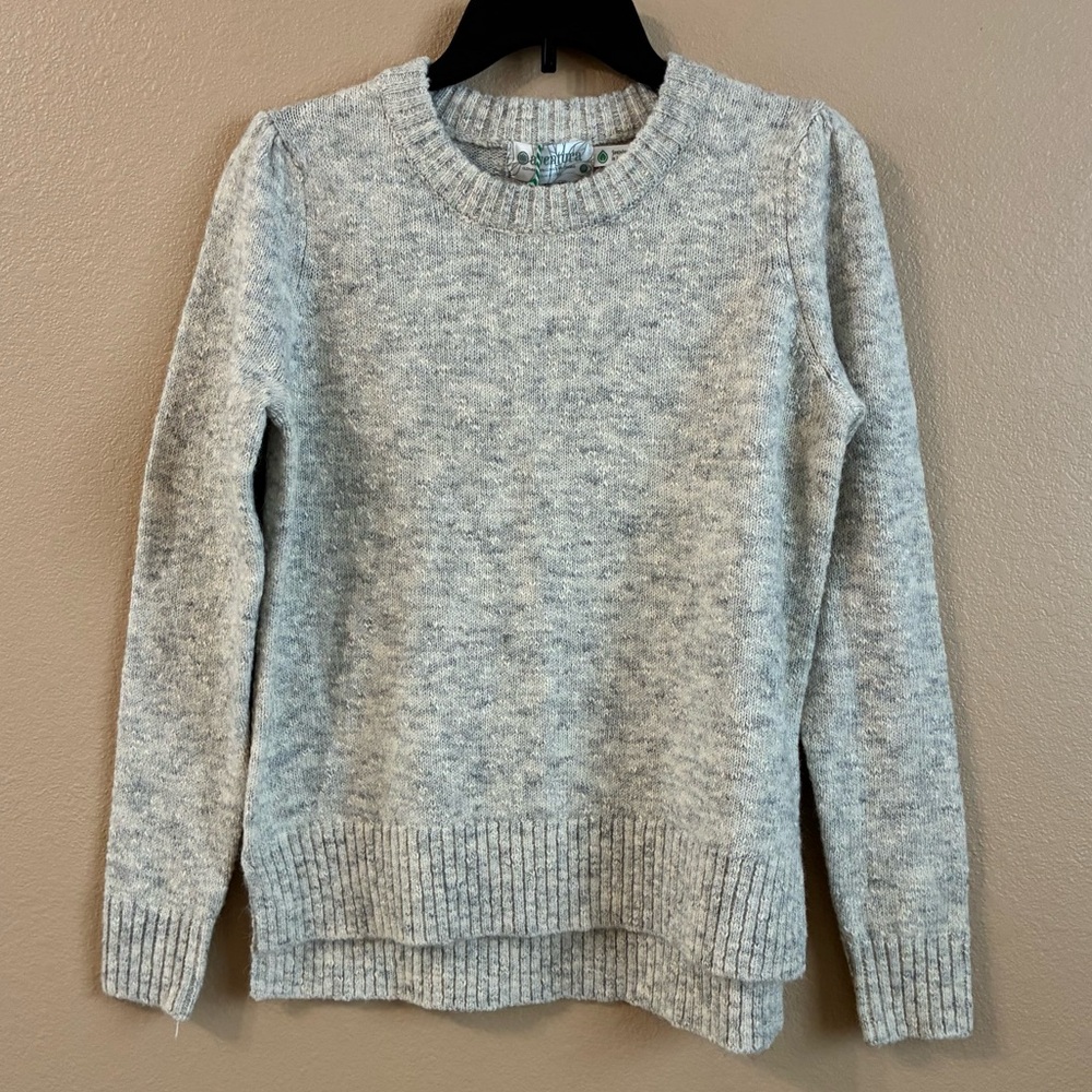 Aventura New Size M Wool Blend Light Gray Knit Lexis Sweater Classic Cozy‎ Style